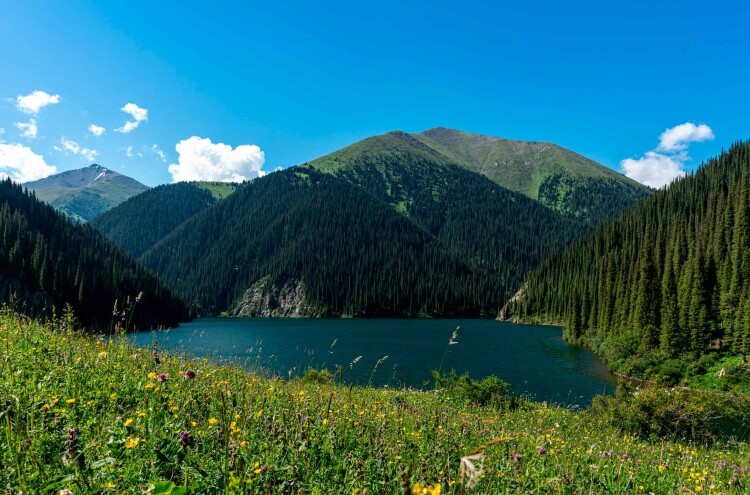 National_park_kolsay_2.jpg
